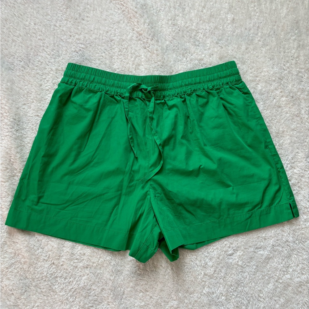 Boden US Size 12 shorts. Ordered the wrong size, brand new with tags!